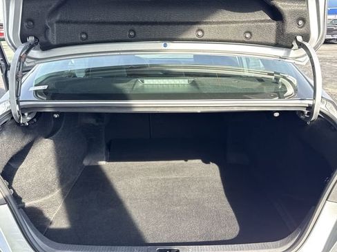 Used 2025 Toyota Camry LE image 10