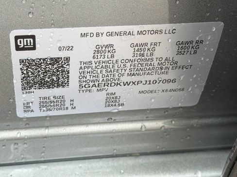 Used 2023 Buick Enclave Avenir w/ Avenir Technology Package FWD image 34