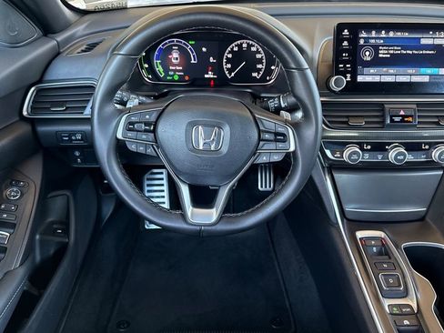 Used 2022 Honda Accord Sport image 11