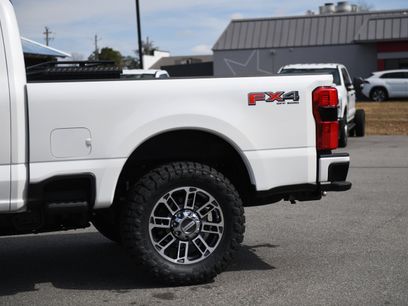 New 2026 Ford F250 Platinum w/ Platinum Plus Package