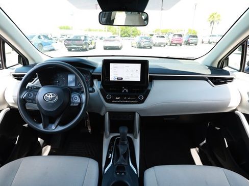 Used 2024 Toyota Corolla Cross L AWD/4WD image 29