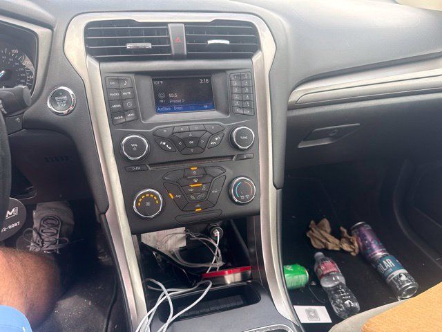 Used 2018 Ford Fusion S FWD image 5