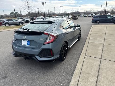 Used 2017 Honda Civic Sport image 4