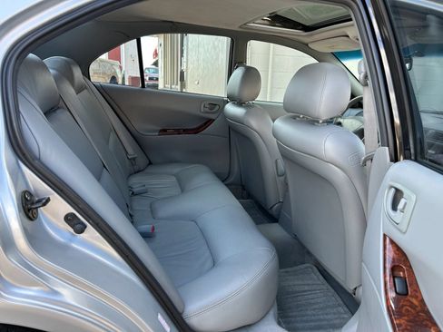 Used 2001 Mitsubishi Galant ES FWD image 30