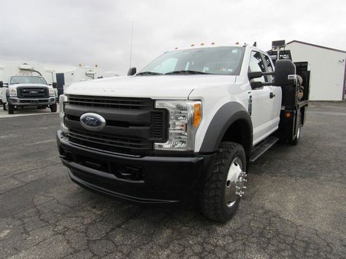 Used 2017 Ford F450 XL w/ Power Equipment Group AWD/4WD image 9