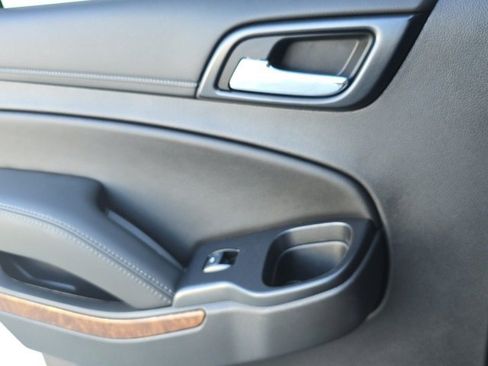 Used 2020 Chevrolet Tahoe Premier w/ Premier Plus Edition image 20