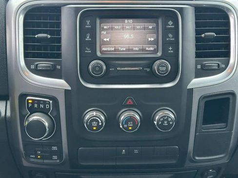 Used 2022 RAM 1500 Classic SLT image 13