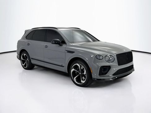 Certified 2023 Bentley Bentayga AWD/4WD image 3