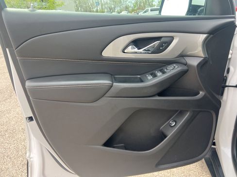 Used 2018 Chevrolet Traverse LT image 10