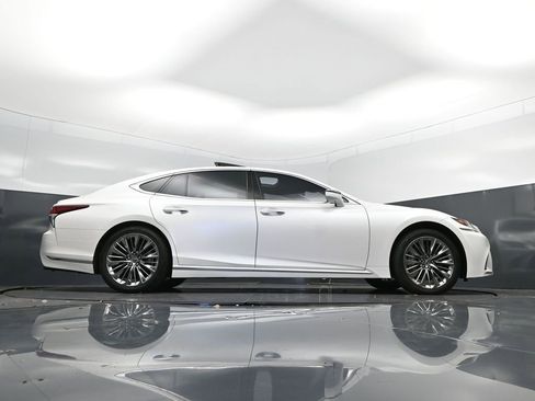 Used 2020 Lexus LS 500 w/ Interior Upgrade Package image 43