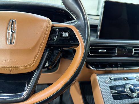 Used 2023 Lincoln Aviator Black Label w/ Dynamic Handling Package image 15