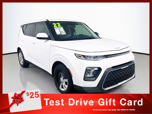 Used 2022 Kia Soul LX FWD image 1