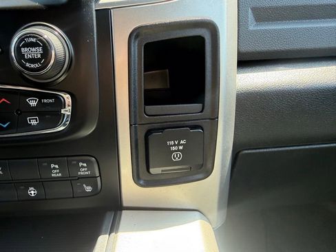 Used 2018 RAM 1500 Big Horn AWD/4WD image 27