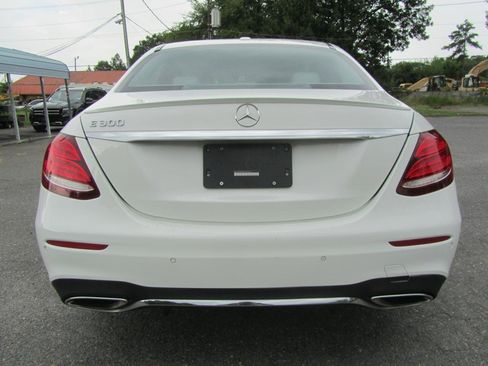 Used 2017 Mercedes-Benz E 300 image 9