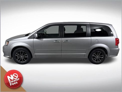 Used 2015 Dodge Grand Caravan SE image 7