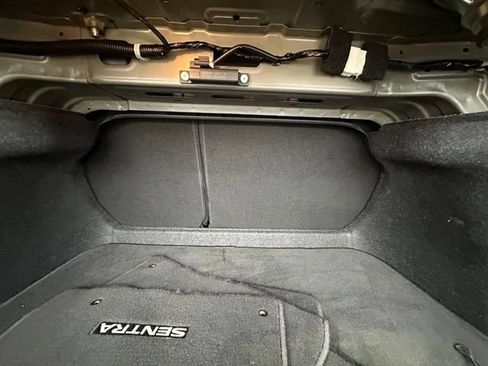 Used 2021 Nissan Sentra SV w/ Trunk Package FWD image 16
