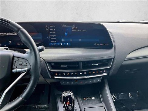 Used 2025 Cadillac CT5 Premium Luxury RWD image 8