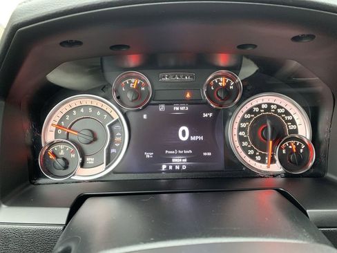 Used 2018 RAM 1500 Laramie image 19