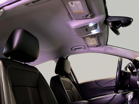 Used 2022 Chevrolet Equinox Premier image 26