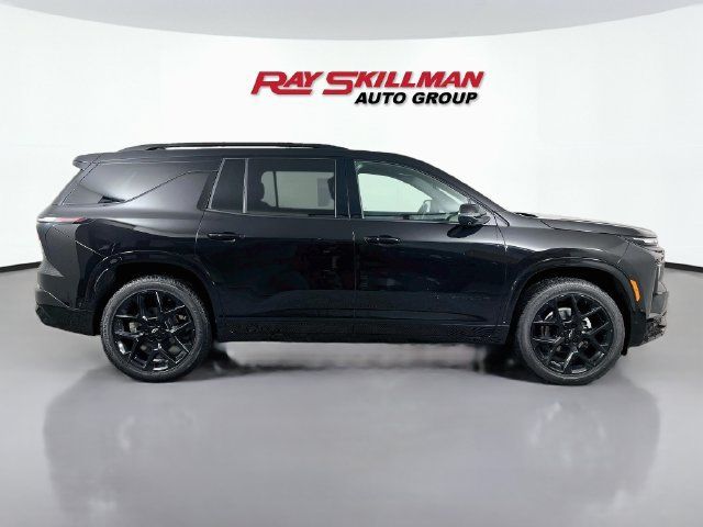 Used 2025 Chevrolet Traverse RS w/ LPO, Floor Liner Package FWD image 8
