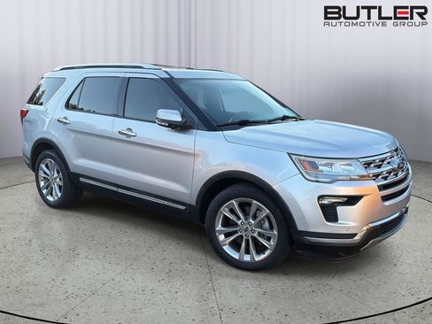 Used 2018 Ford Explorer Limited FWD image 6