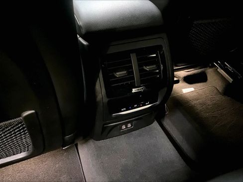 Used 2024 BMW X3 xDrive30i image 28