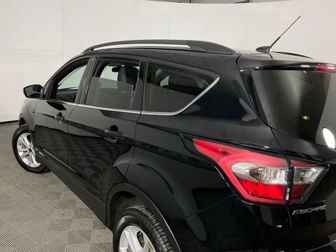 Used 2017 Ford Escape SE w/ Equipment Group 201A image 38