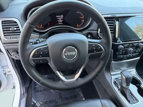 Used 2019 Jeep Grand Cherokee Limited image 22