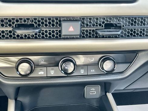 Used 2023 Honda HR-V LX image 18