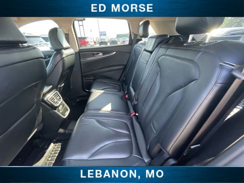Used 2022 Lincoln Nautilus Reserve w/ Monochromatic Package AWD/4WD image 23