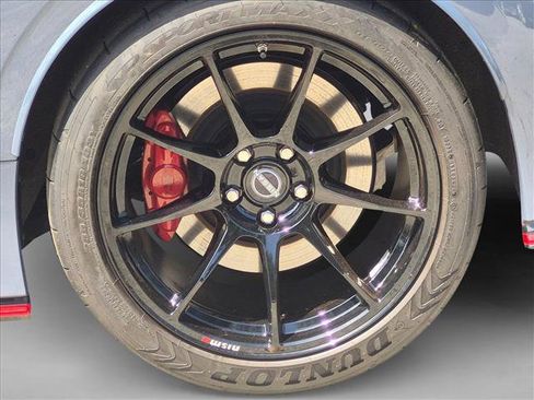 Certified 2024 Nissan Z NISMO w/ Floor Mat Package RWD image 22