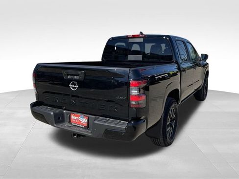 New 2026 Nissan Frontier SV w/ Tow Package AWD/4WD image 8