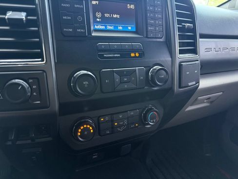 Used 2019 Ford F250 XLT w/ FX4 Off-Road Package AWD/4WD image 26