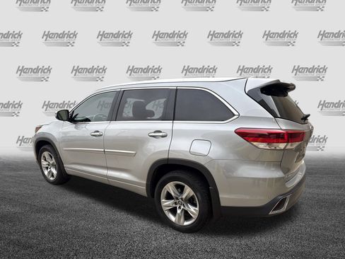 Used 2017 Toyota Highlander Limited image 8