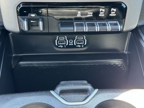 Used 2022 RAM 1500 Laramie w/ Sport Appearance Package image 23