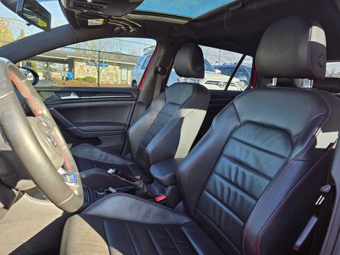 Used 2016 Volkswagen GTI SE image 21