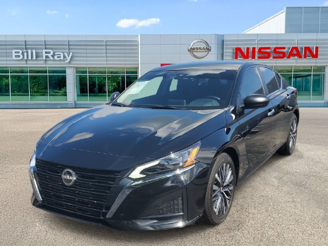 Certified 2025 Nissan Altima 2.5 SV FWD image 2