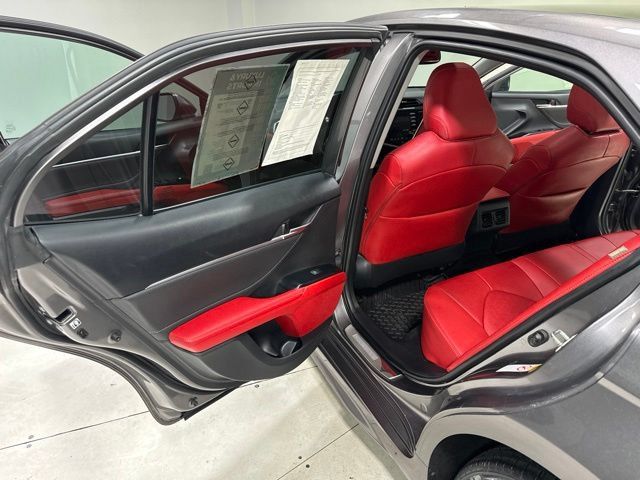 Used 2018 Toyota Camry XSE FWD image 22