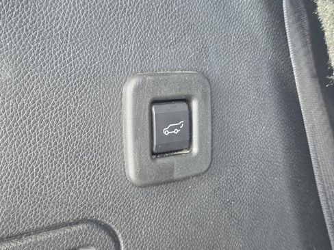 Used 2017 Ford Expedition Limited w/ Equipment Group 301A image 12