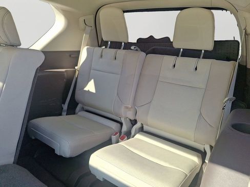 Used 2019 Lexus GX 460 Premium w/ Premium Package image 11