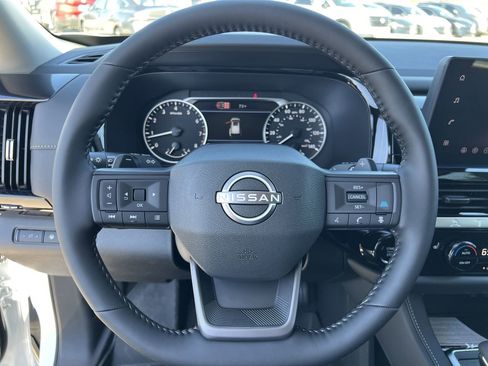 New 2026 Nissan Pathfinder SV image 9