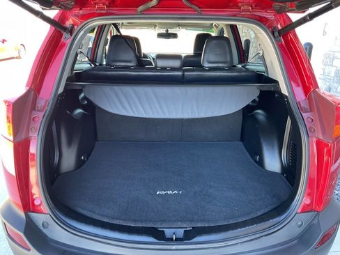 Used 2014 Toyota RAV4 Limited image 35