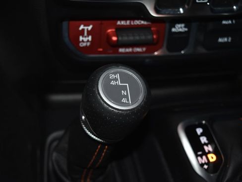 Used 2021 Jeep Gladiator Mojave AWD/4WD image 14