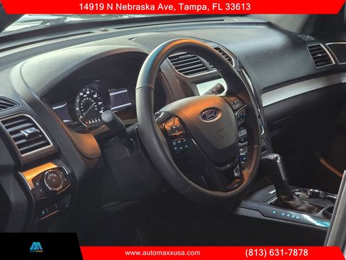 Used 2016 Ford Explorer XLT w/ Equipment Group 202A FWD image 13