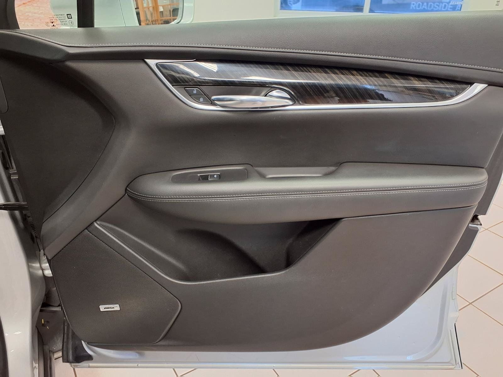 Used 2020 Cadillac XT6 Premium Luxury FWD image 12