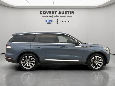 Used 2025 Lincoln Aviator Reserve w/ Illumination Package image 6