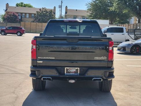 Used 2024 Chevrolet Silverado 1500 High Country w/ High Country Premium Package AWD/4WD image 14