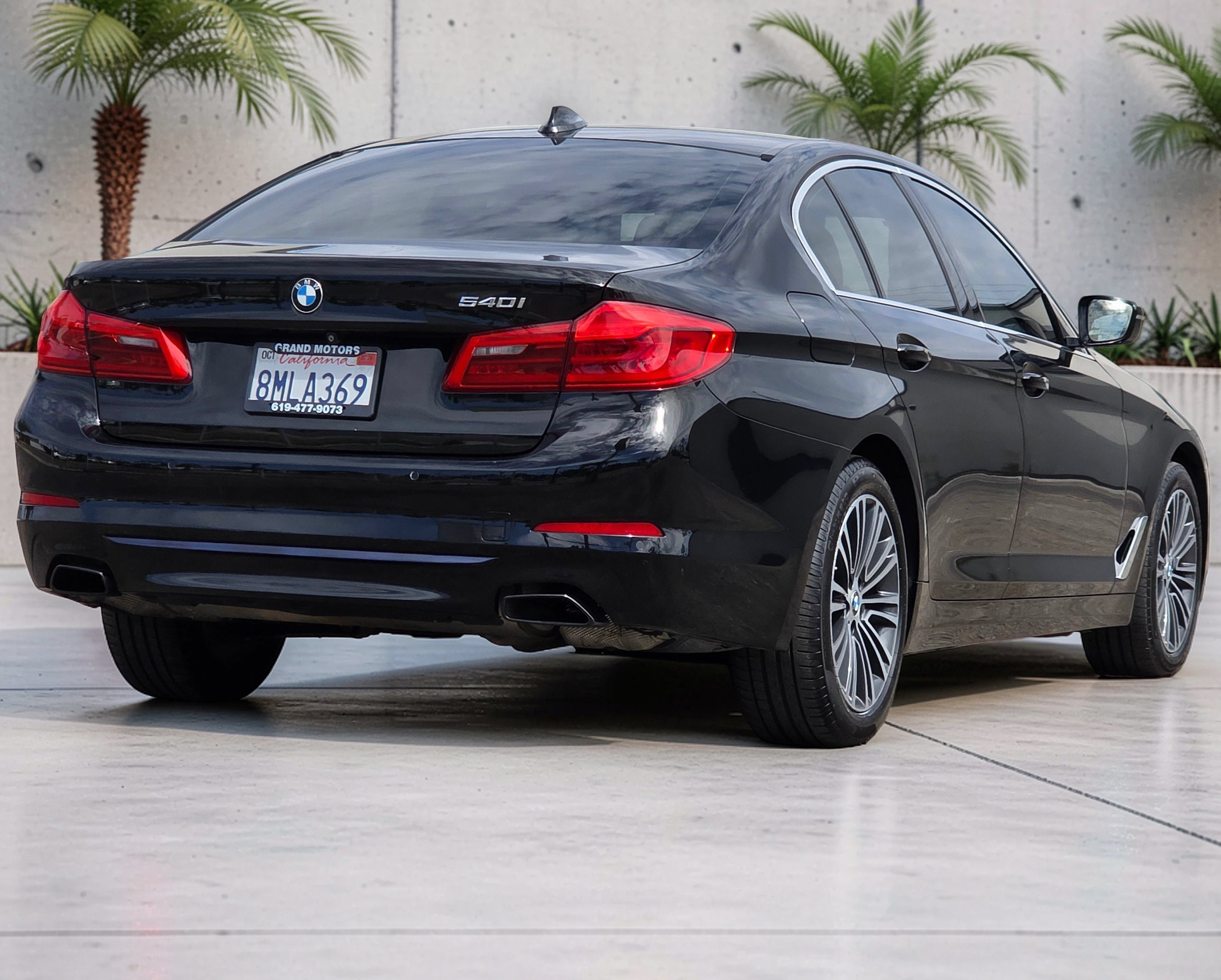 Used 2019 BMW 540i w/ Convenience Package RWD image 8