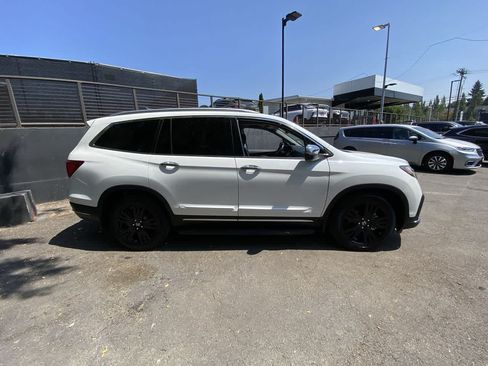 Used 2021 Honda Pilot Touring image 7