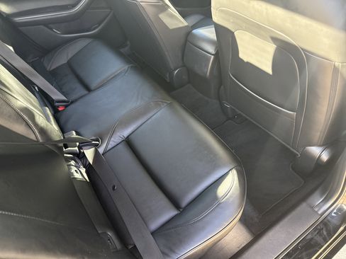 Used 2025 MAZDA MAZDA3 s image 11